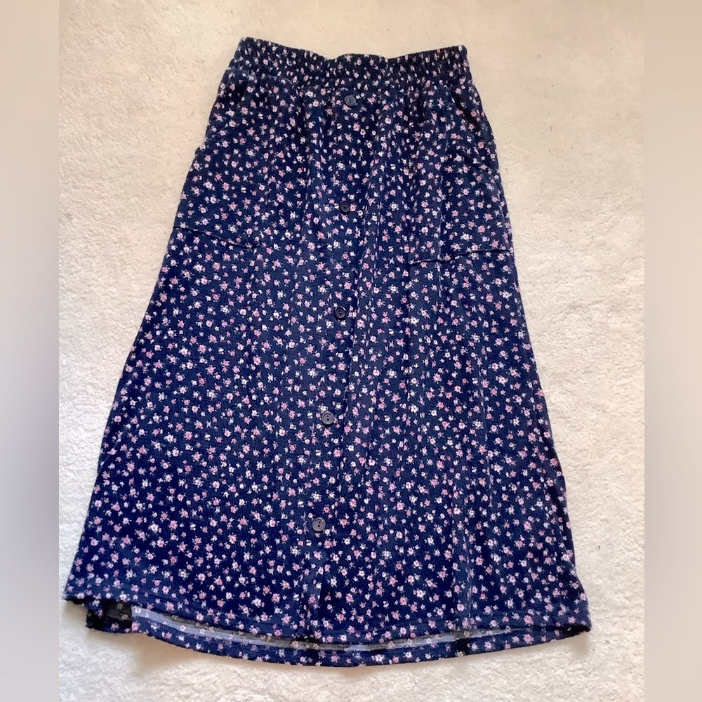 EUC Espresso Floral Navy Skirt Faux Button Elastic Waist M